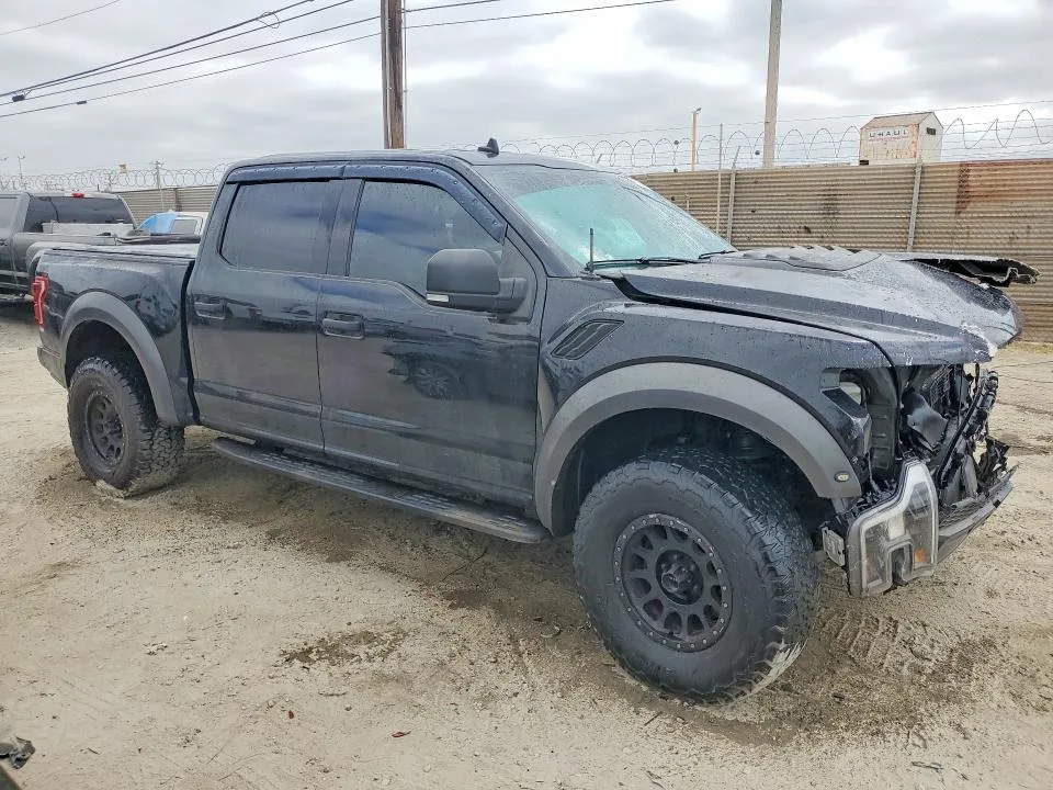 1FTFW1RG2LFB48084 — 2020 FORD F150 photo 4