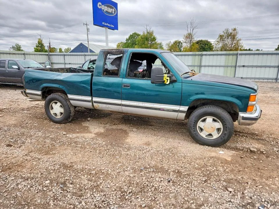 1GCEK19R0VE269262 — 1997 CHEVROLET GMT-400 photo 4