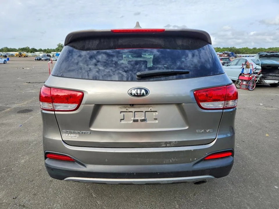 5XYPHDA56GG100522 — 2016 KIA SORENTO photo 6