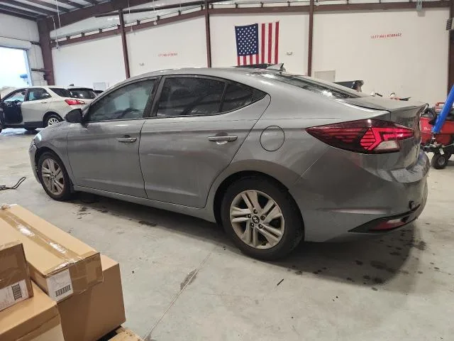 KMHD84LF0KU781806 — 2019 HYUNDAI ELANTRA photo 2