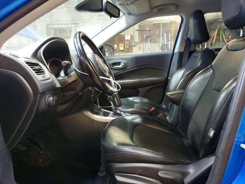 3C4NJDBB7KT829100 — 2019 JEEP COMPASS photo 7