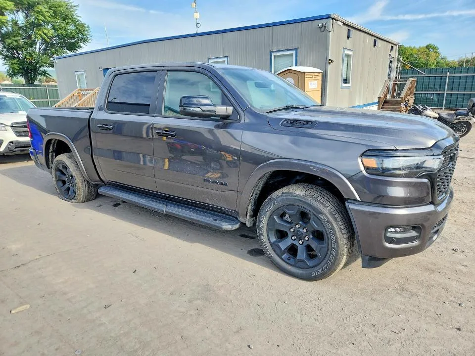1C6SRFFP7SN656828 — 2025 RAM 1500 photo 4