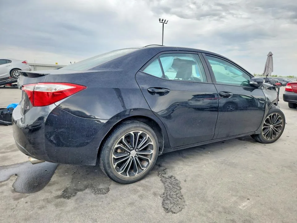 5YFBURHE1GP496542 — 2016 TOYOTA COROLLA photo 3