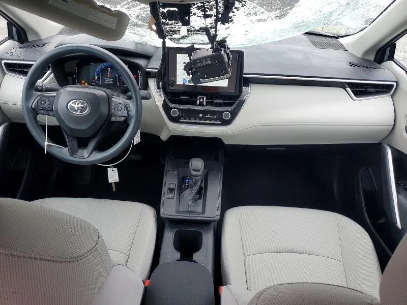 7MUAAABG9TV176487 — 2026 TOYOTA COROLLA CROSS photo 8
