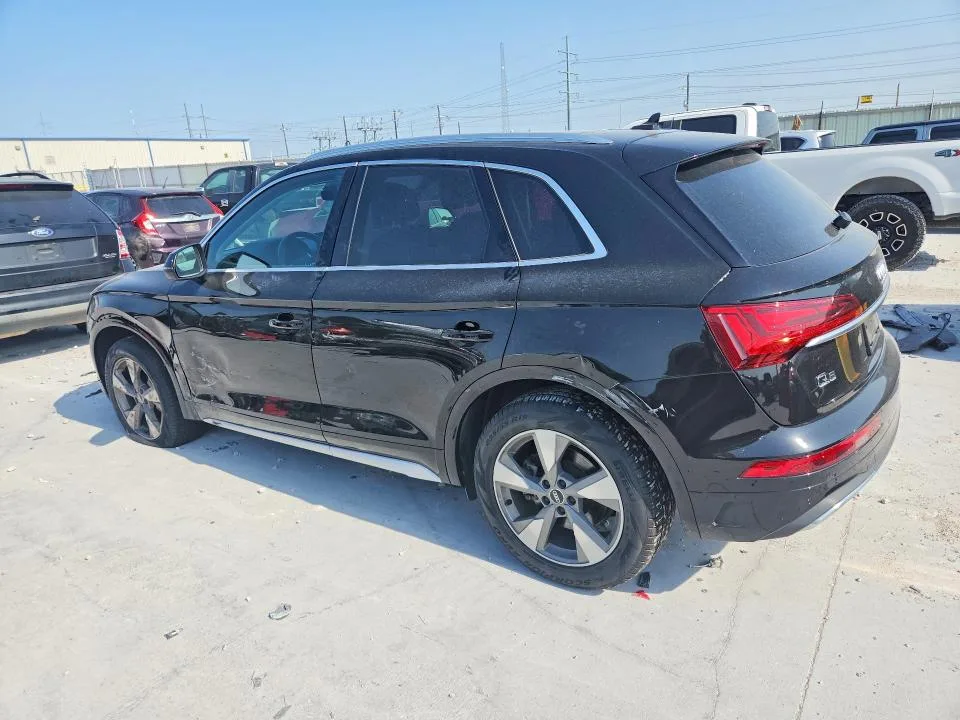 WA1BBAFY1N2120479 — 2022 AUDI Q5 photo 2