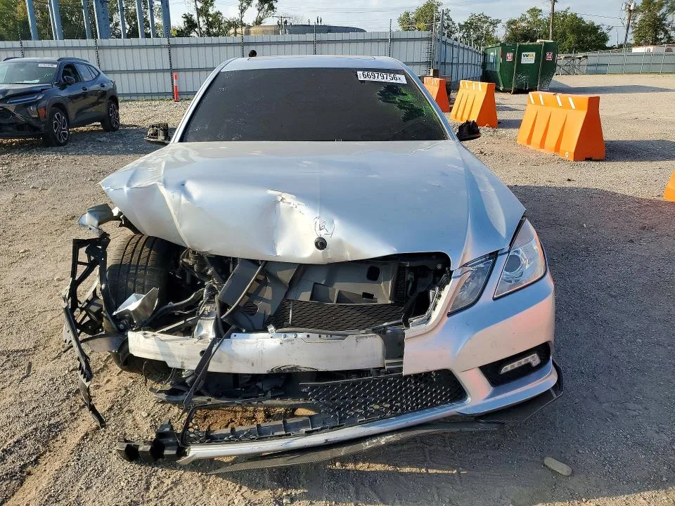 WDDHF5GB4BA466989 — 2011 MERCEDES-BENZ E photo 5