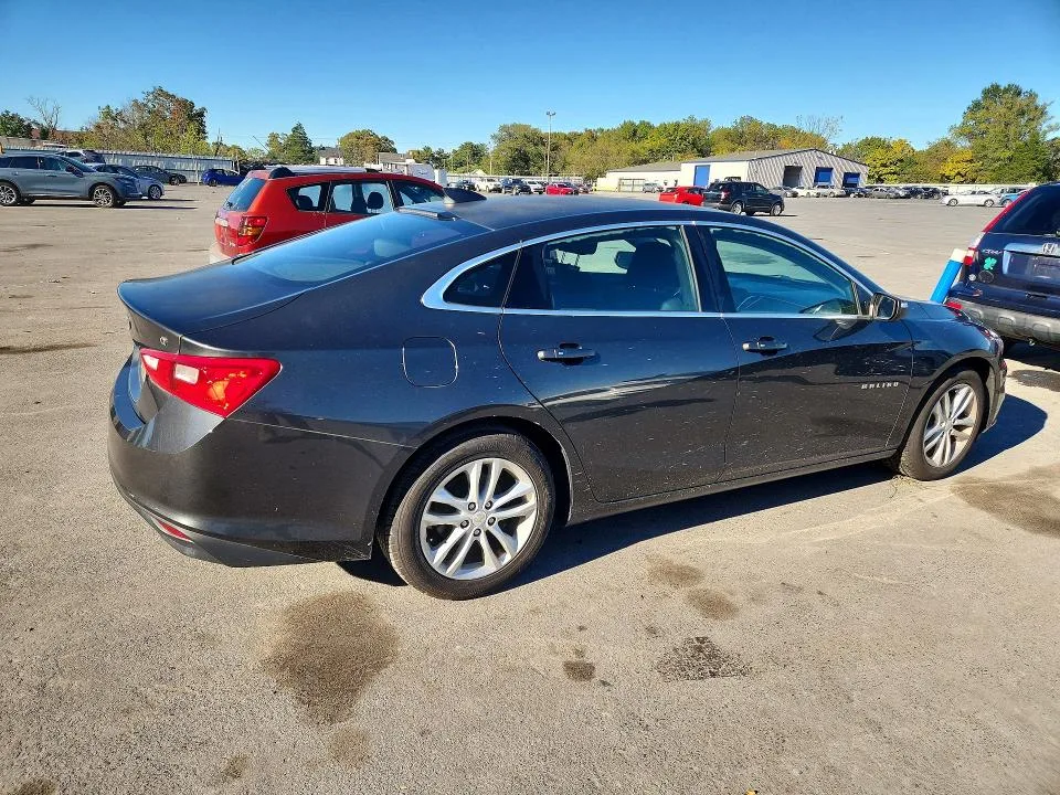 1G1ZE5ST1HF160354 — 2017 CHEVROLET MALIBU photo 3