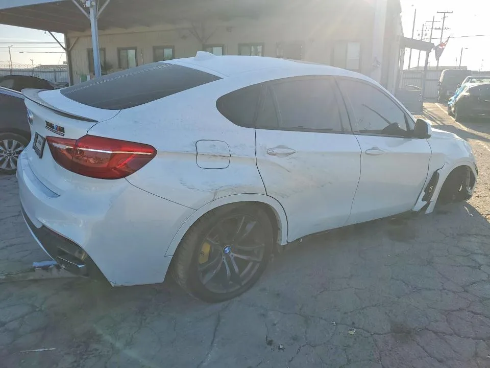5UXKU2C56J0X50826 — 2018 BMW X6 photo 3
