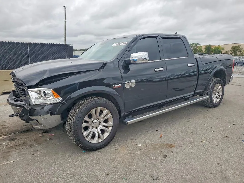 1C6RR7WT0HS642457 — 2017 RAM 1500