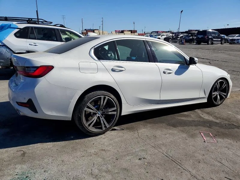 3MW5P9J0XM8B75479 — 2021 BMW 330XE photo 3