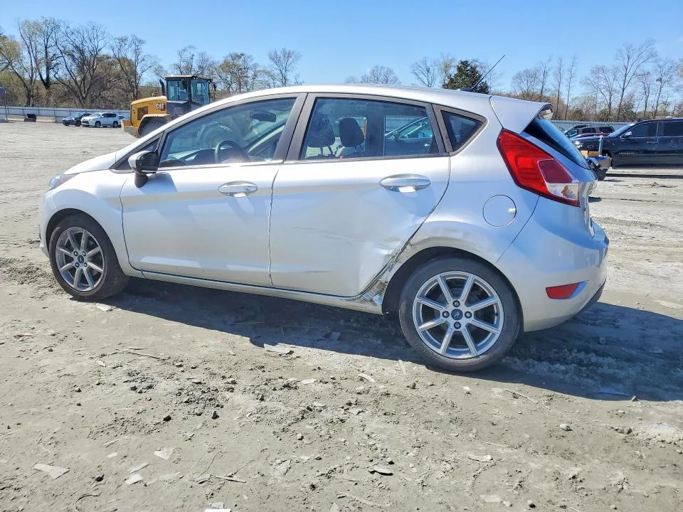 3FADP4EJ1KM105609 — 2019 FORD FIESTA photo 2