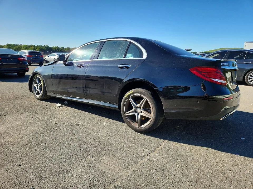 WDDZF4KB3HA158095 — 2017 MERCEDES-BENZ E photo 2