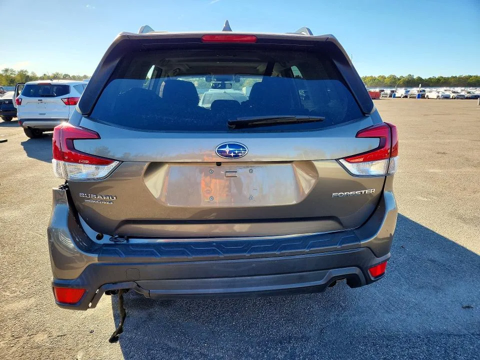 JF2SKAEC5KH436263 — 2019 SUBARU FORESTER photo 6