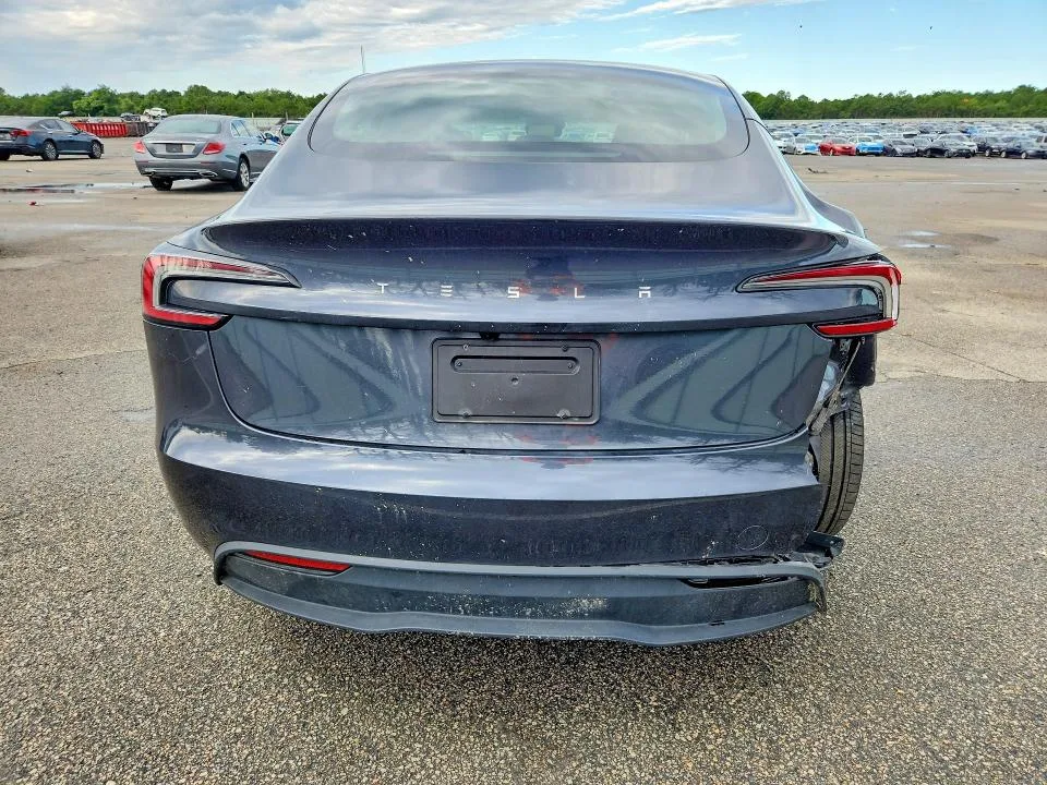 5YJ3E1EA0SF884323 — 2025 TESLA MODEL 3 photo 6