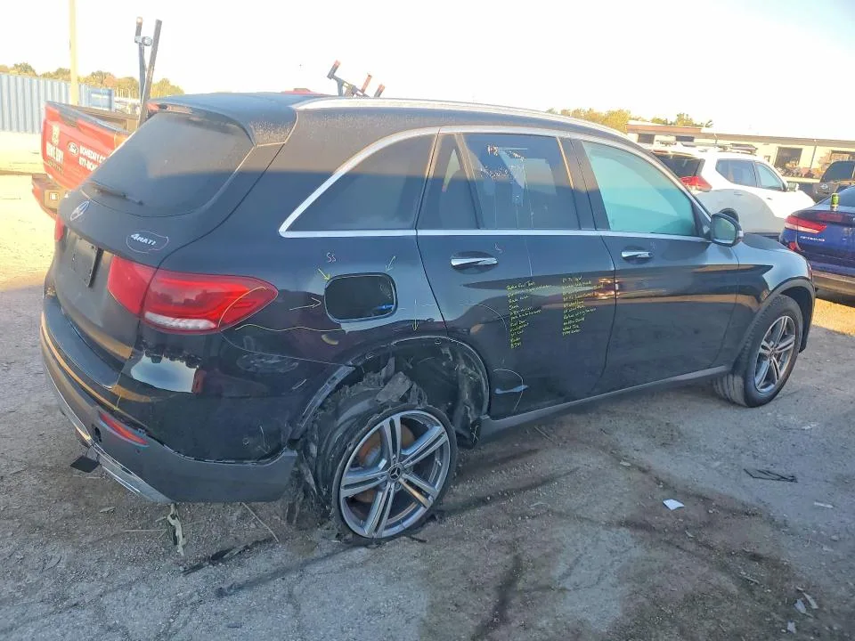 W1N0G8EB9MF918815 — 2021 MERCEDES-BENZ GLC photo 3