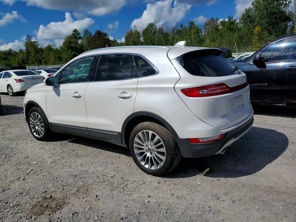 5LMCJ3D97HUL11619 — 2017 LINCOLN MKC photo 2
