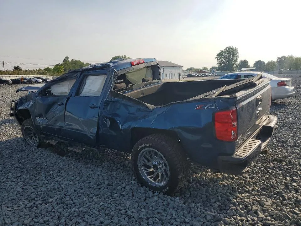 3GCUKREC3JG127311 — 2018 CHEVROLET SILVERADO photo 2
