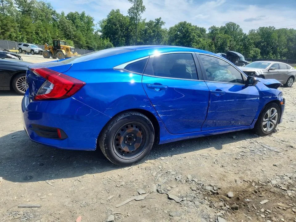 19XFC2F59JE203946 — 2018 HONDA CIVIC photo 3