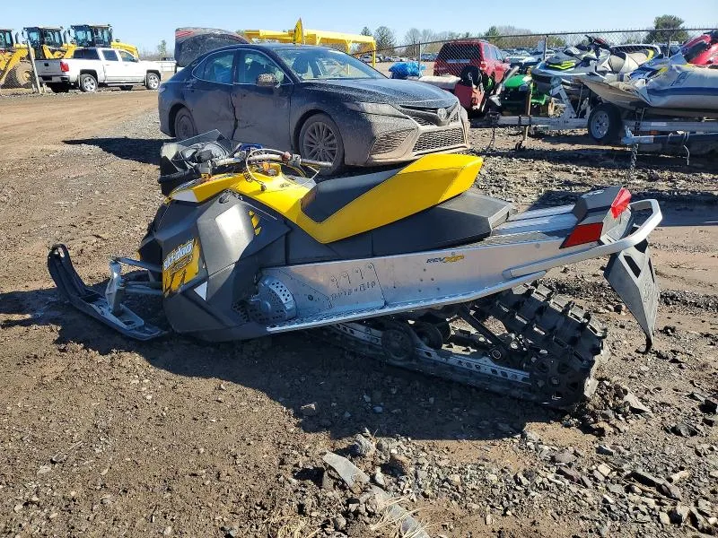 KMHGC4DD0CU201710 — 2009 SKI-DOO MXZ photo 3