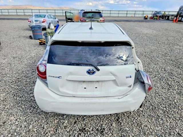 JTDKDTB36E1563688 — 2014 TOYOTA PRIUS C photo 6
