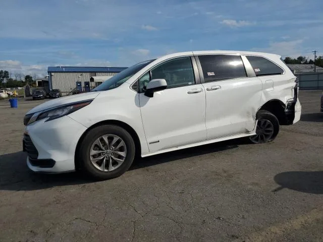 5TDKRKEC6MS043743 — 2021 TOYOTA SIENNA LE