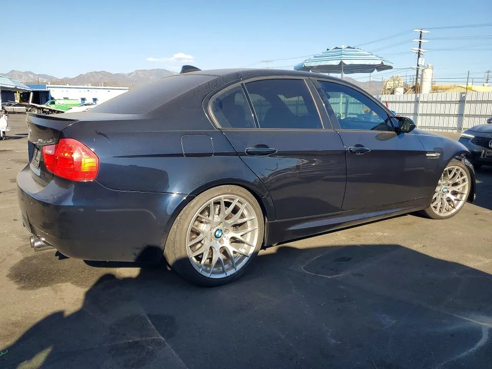 WBSPM9C51BE203878 — 2011 BMW M3 photo 3