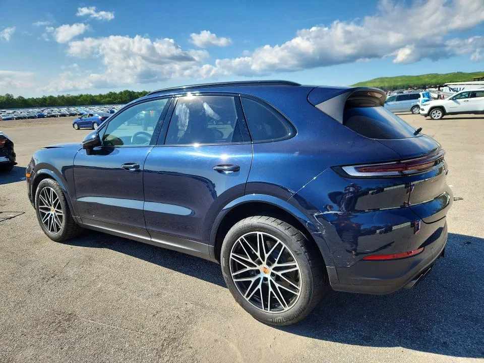 WP1AA2AY9SDA00347 — 2025 PORSCHE CAYENNE photo 2
