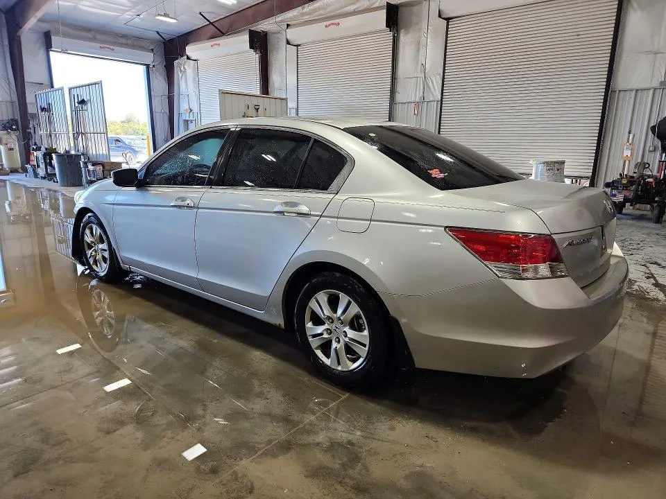 1HGCP26438A055466 — 2008 HONDA ACCORD photo 2