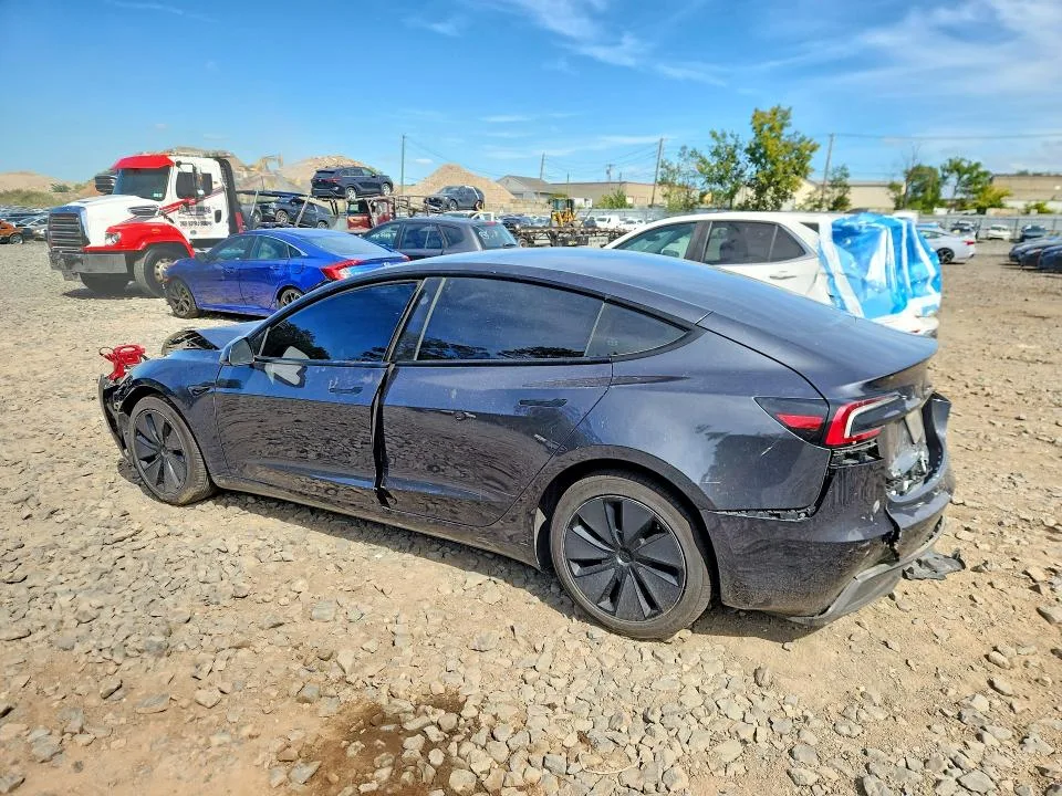 5YJ3E1EA2SF921050 — 2025 TESLA MODEL 3 photo 2