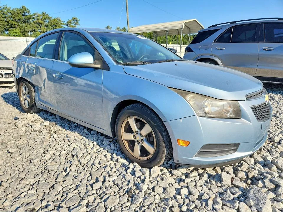 1G1PE5S92B7246995 — 2011 CHEVROLET CRUZE photo 4