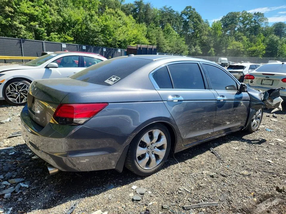 1HGCP36859A045726 — 2009 HONDA ACCORD photo 3