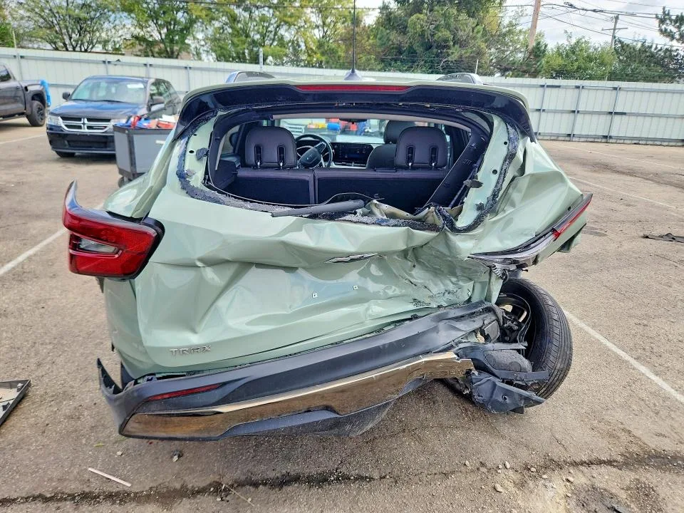KL77LKEP4SC085012 — 2025 CHEVROLET TRAX photo 6