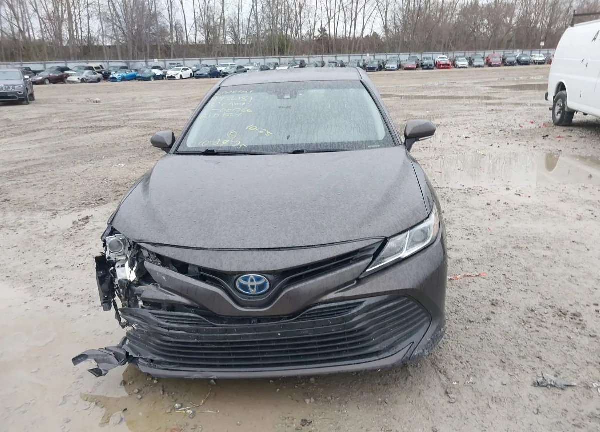 4T1B31HKXJU001786 — 2018 TOYOTA Camry photo 16