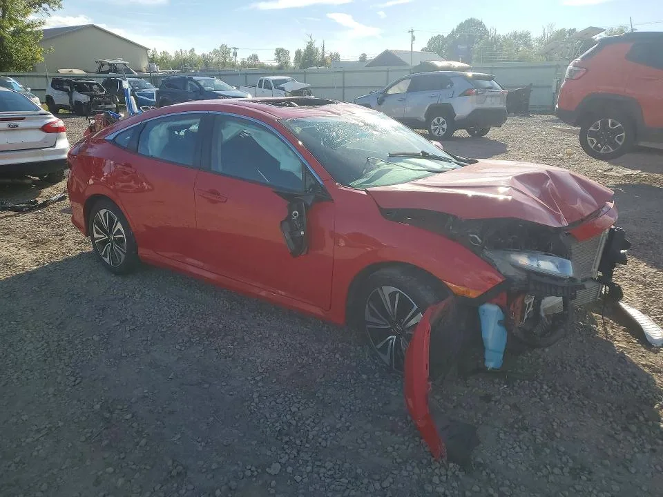 2HGFC1F34HH634834 — 2017 HONDA CIVIC photo 4
