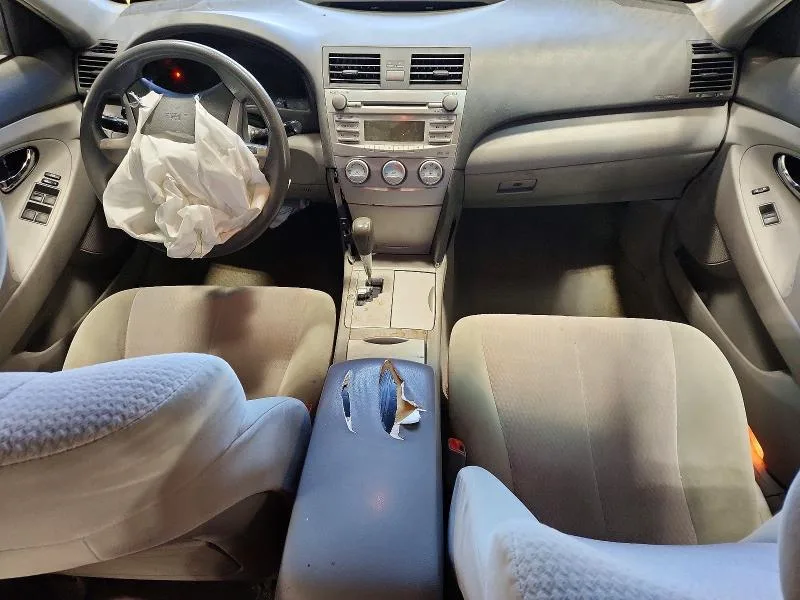 4T4BF3EK4BR177988 — 2011 TOYOTA CAMRY photo 8