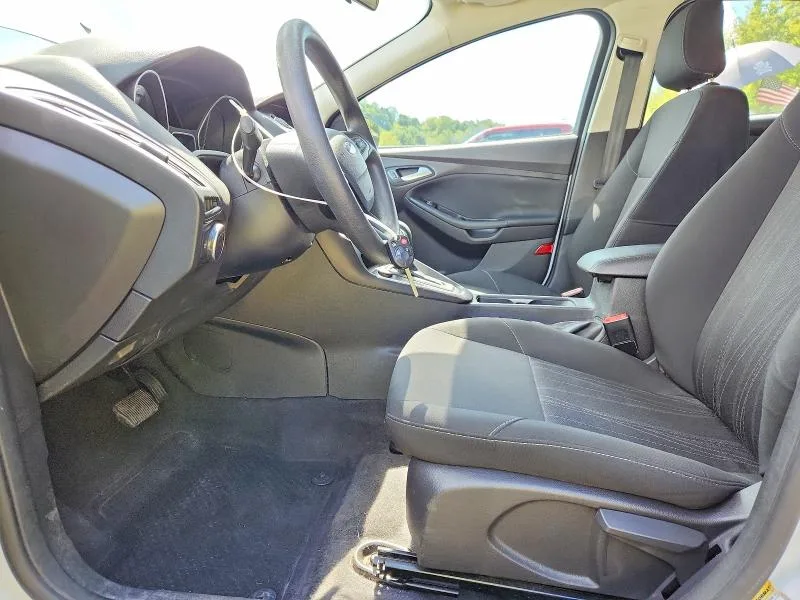 1FADP3F21JL279892 — 2018 FORD FOCUS photo 7