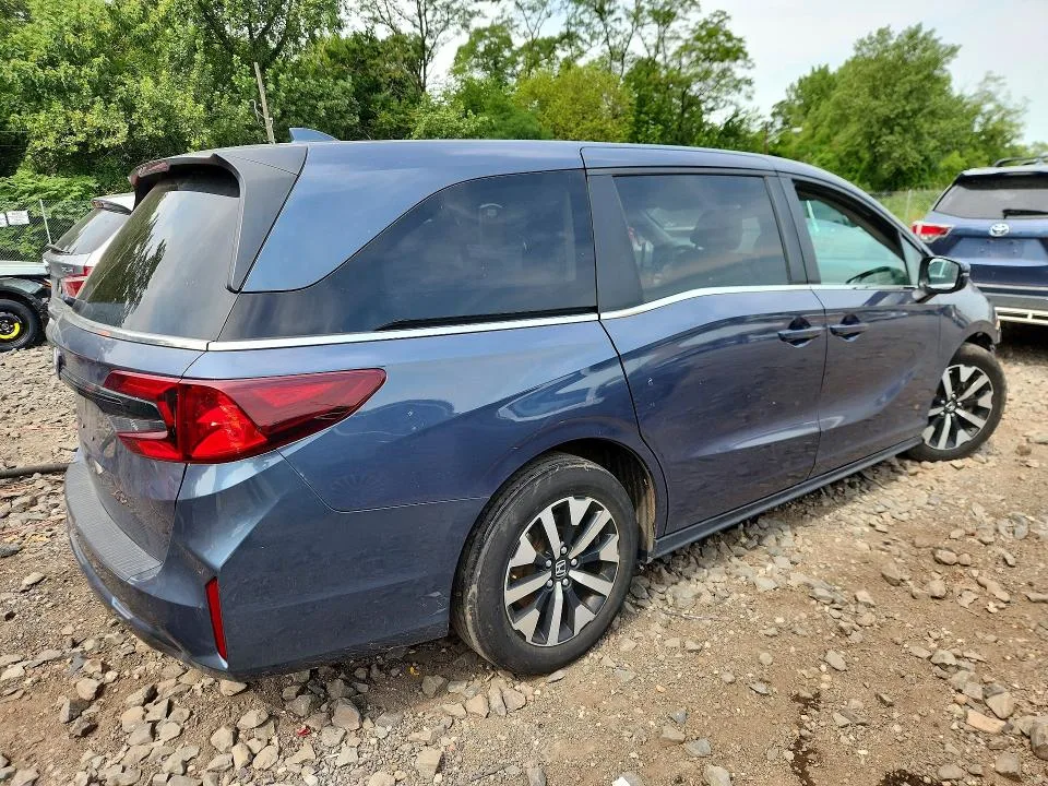 5FNRL6H60SB008016 — 2025 HONDA ODYSSEY photo 3