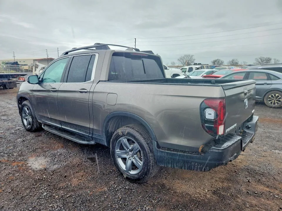 5FPYK3F53NB031082 — 2022 HONDA RIDGELINE photo 2