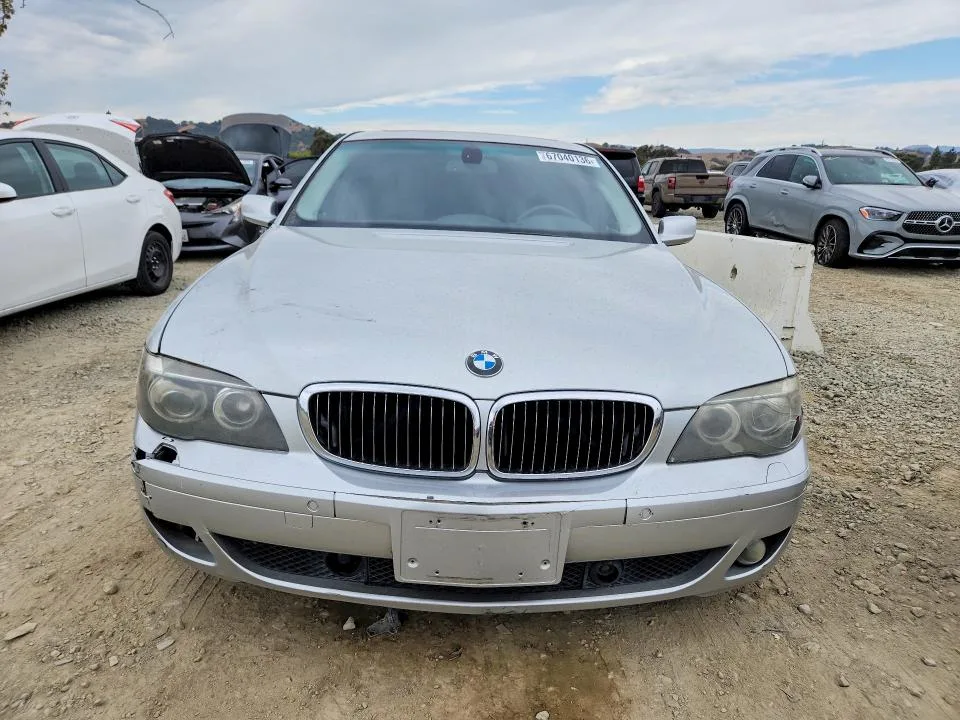 WBAHN83566DT62360 — 2006 BMW 750 photo 5