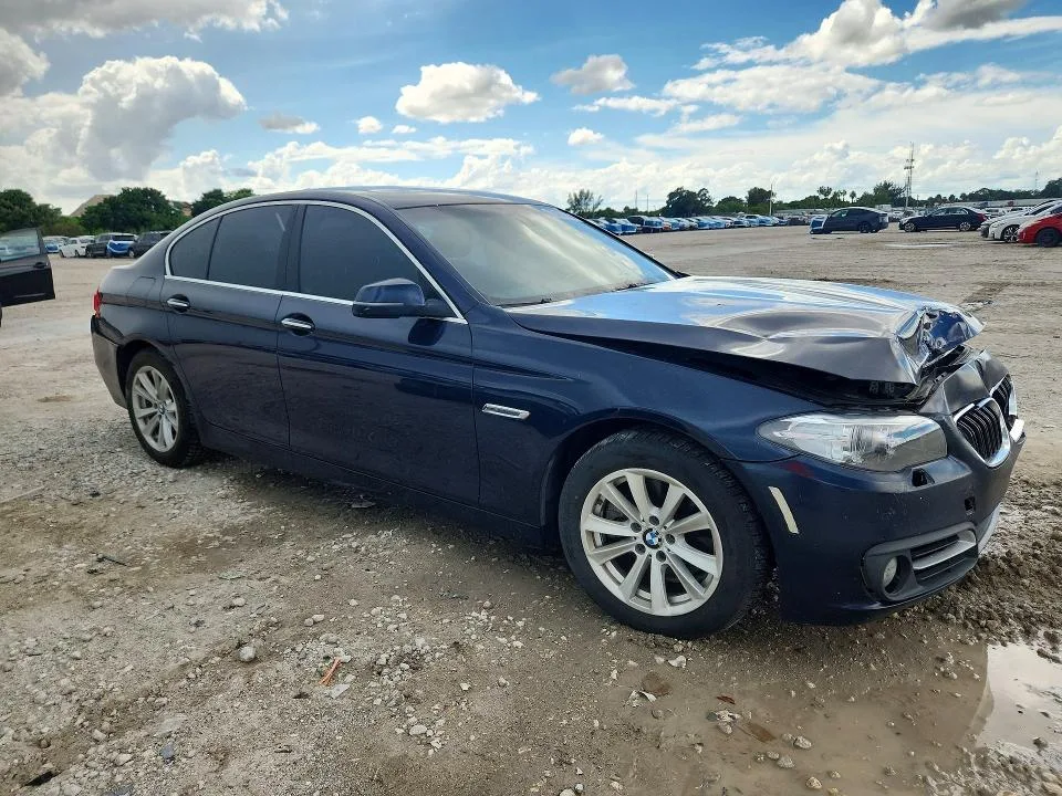 WBA5A5C51GG347505 — 2016 BMW 528 photo 4