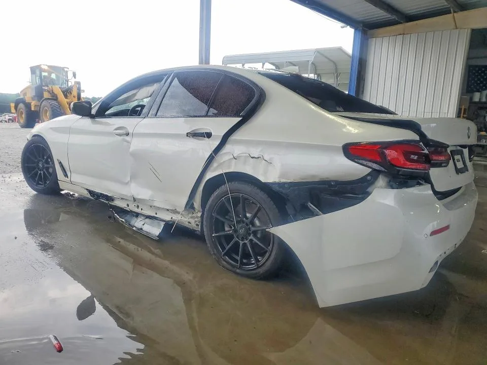 WBA53BH04MWX29485 — 2021 BMW 530 photo 2