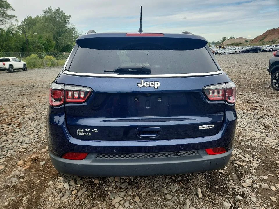 3C4NJDBB9JT138603 — 2018 JEEP COMPASS photo 6