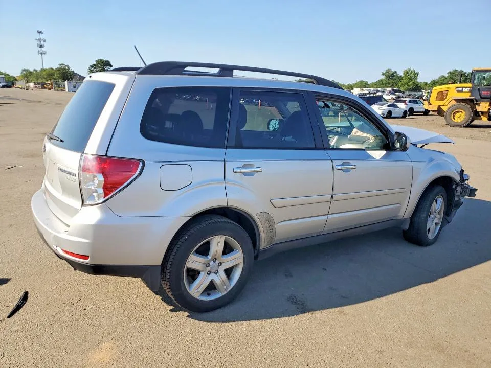 JF2SH6CC8AH761275 — 2010 SUBARU FORESTER photo 3