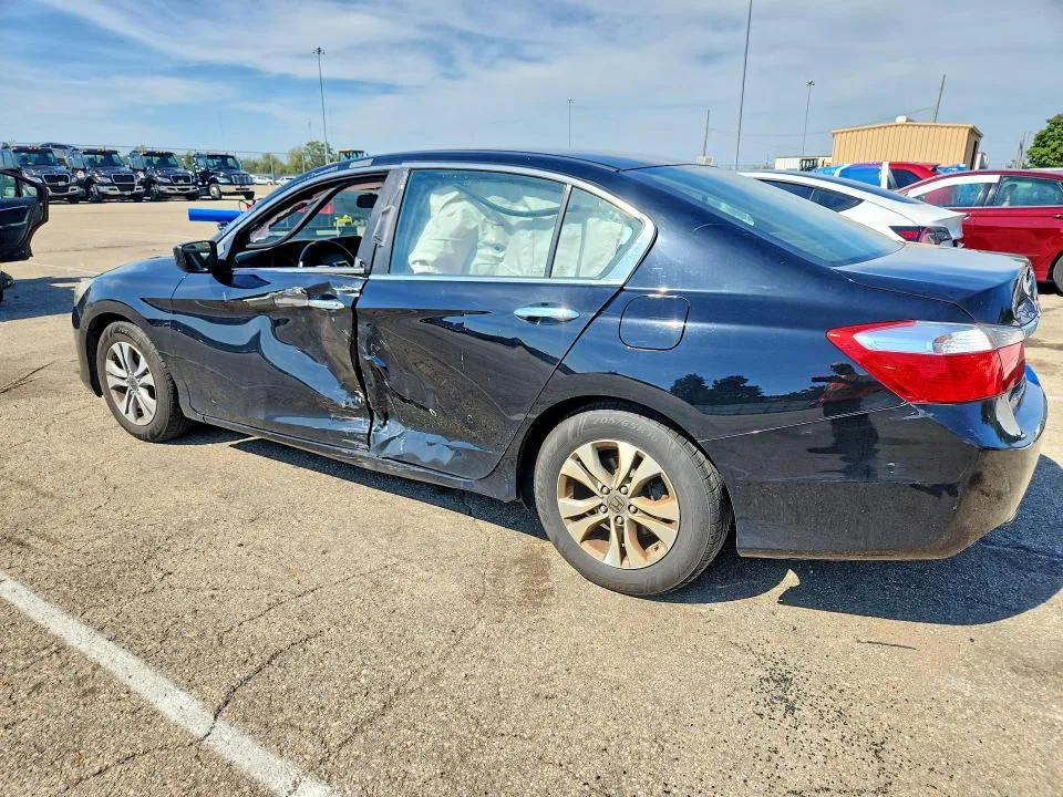 1HGCR2F36EA093464 — 2014 HONDA ACCORD photo 2