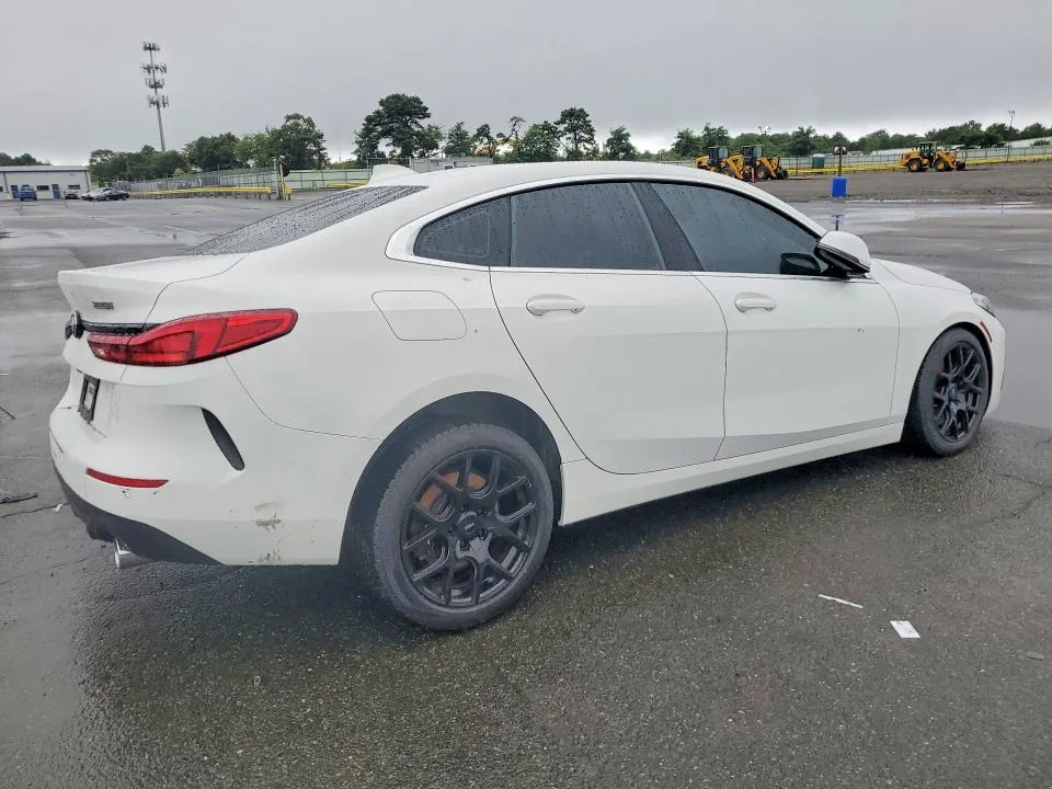WBA73AK07M7J38301 — 2021 BMW 228XI photo 3