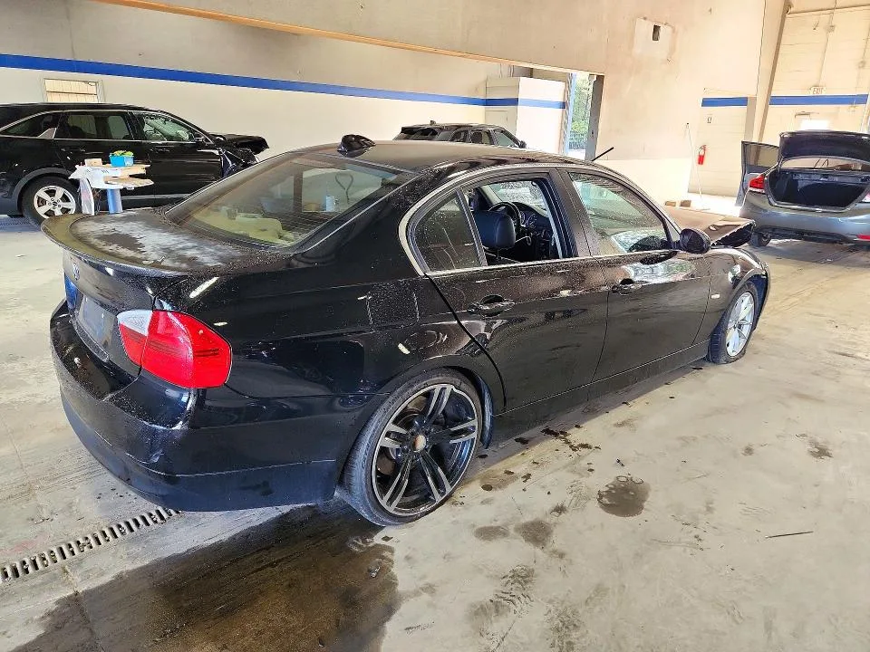 WBAVB335X6PS16086 — 2006 BMW 330 photo 3