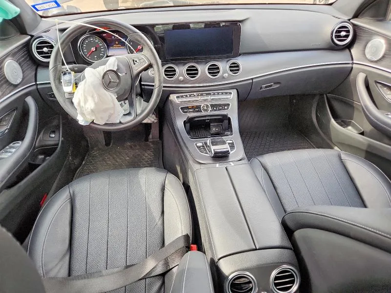 WDDZF4JB1JA339302 — 2018 MERCEDES-BENZ E photo 8