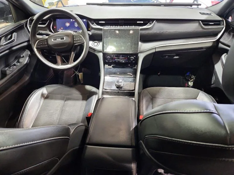 1C4RJHAG7P8765670 — 2023 JEEP GRAND CHEROKEE photo 8