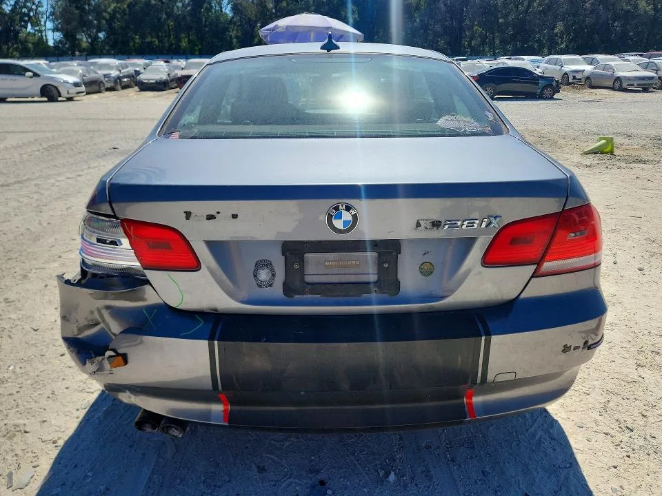 WBAWV53539P080945 — 2009 BMW 328 photo 6