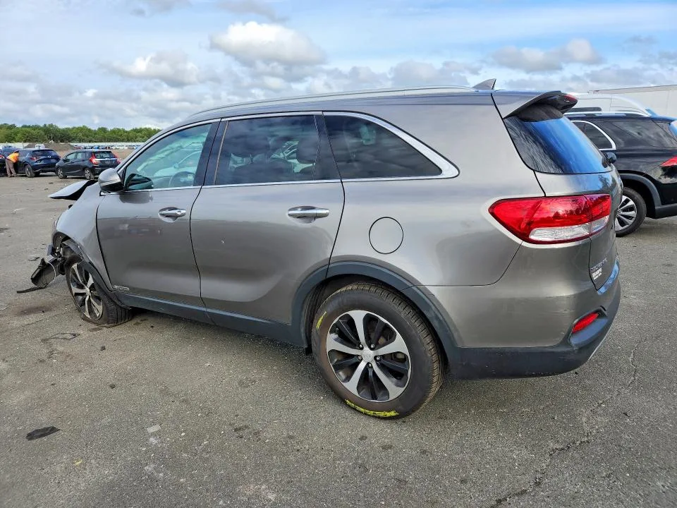 5XYPHDA56GG100522 — 2016 KIA SORENTO photo 2